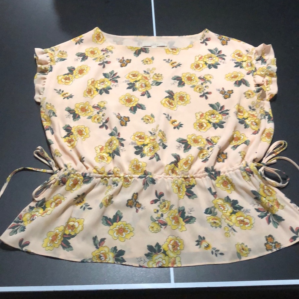 LOFT floral blouse ruffle short sleeve and ruched adjustable tie waist